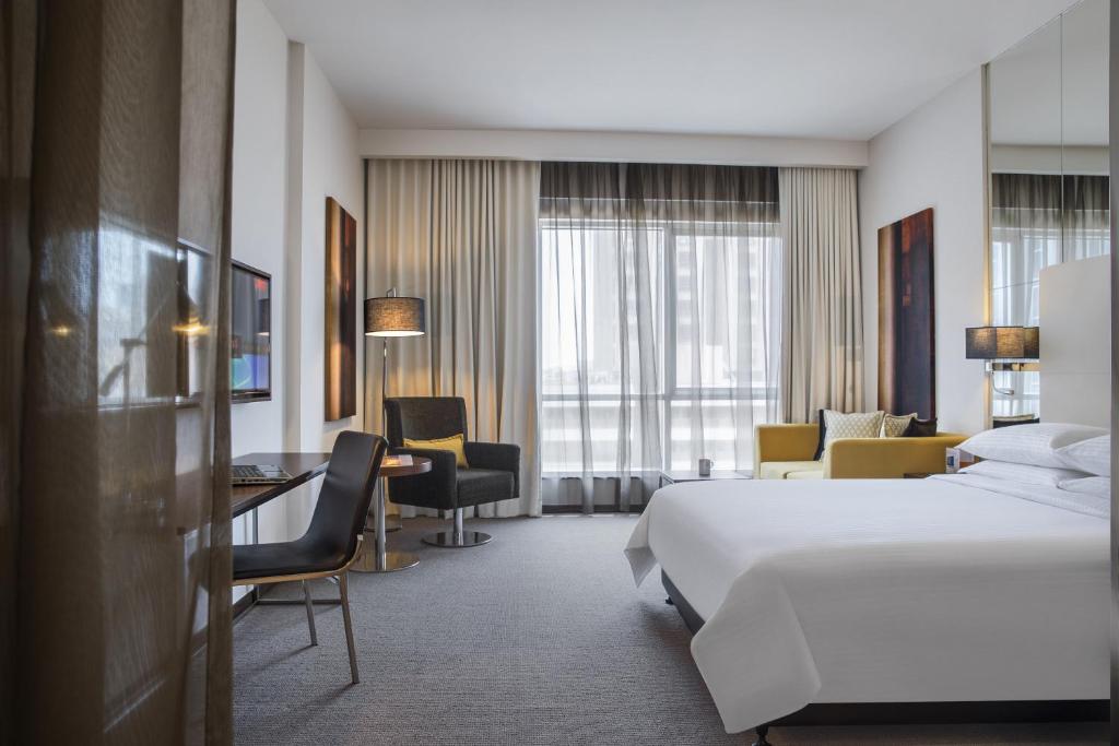 Départ de l’hôtel pour les activités de la journée